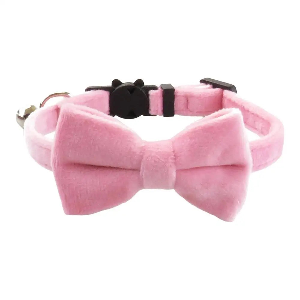Coleira de gravata borboleta para cães e gatos: elegância discreta, amor visível, memórias preciosas