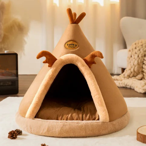 Um abrigo de inverno macio, projetado para gatos e cães pequenos