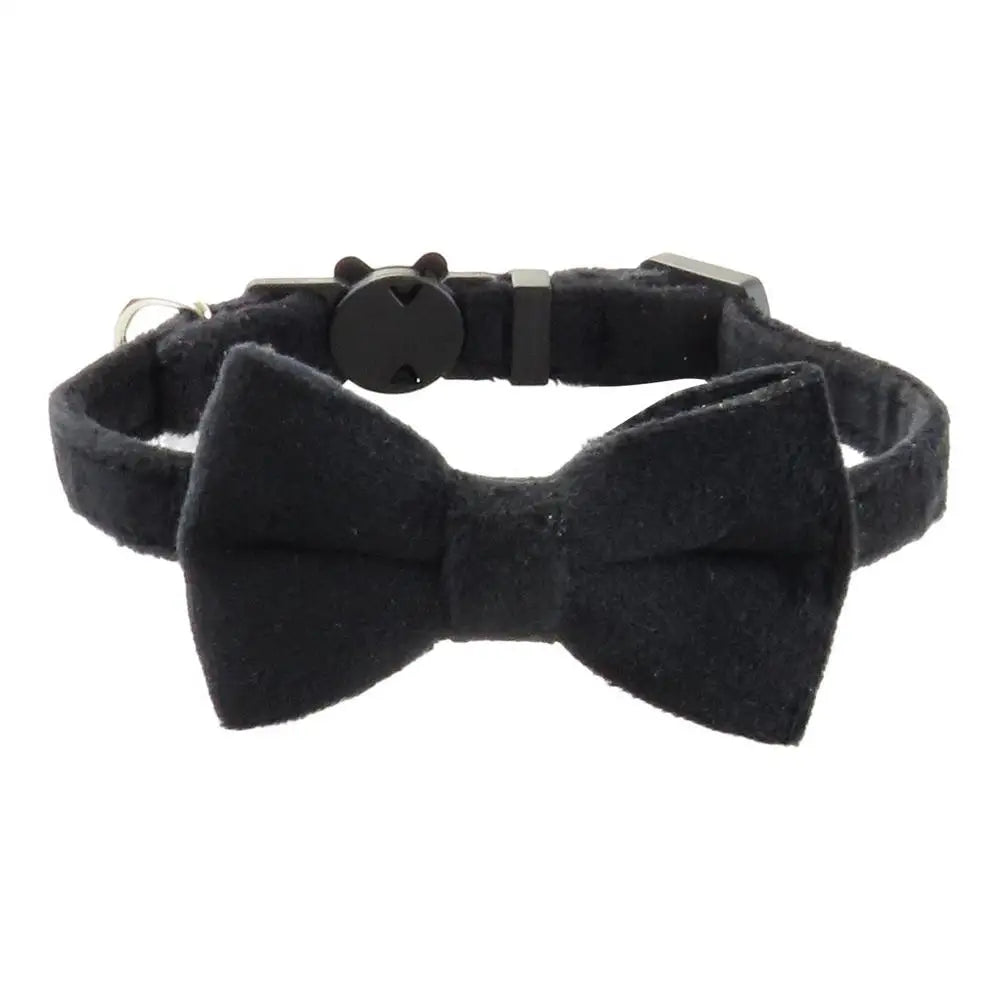 Coleira de gravata borboleta para cães e gatos: elegância discreta, amor visível, memórias preciosas