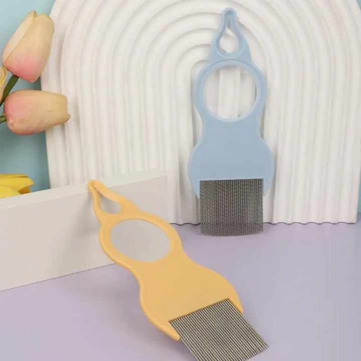 Pente para gatos com lupa integrada: veja melhor, ame mais