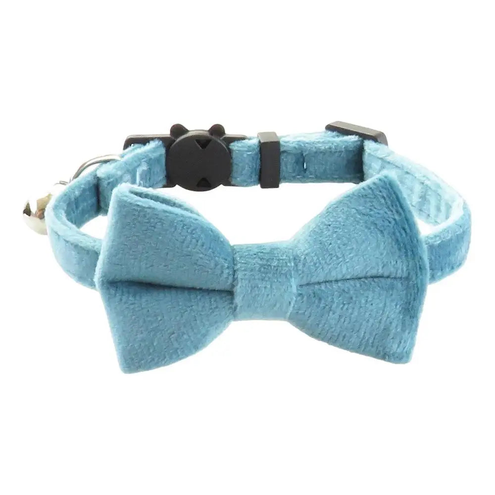 Coleira de gravata borboleta para cães e gatos: elegância discreta, amor visível, memórias preciosas
